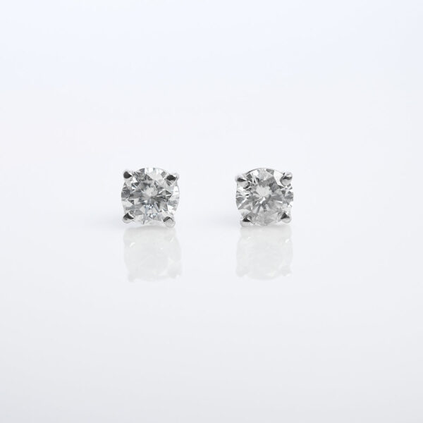 Studs de Diamantes